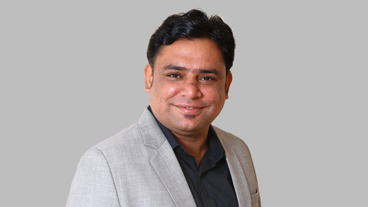 Deepak Adwani 