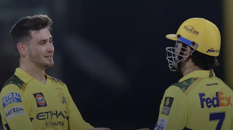 Noor Ahmad and MS Dhoni: Picture courtesy iplt20.com