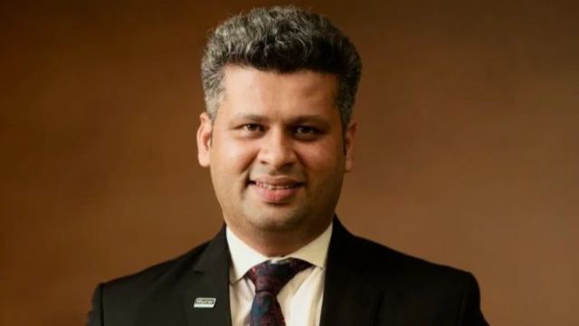 Girish Divekar